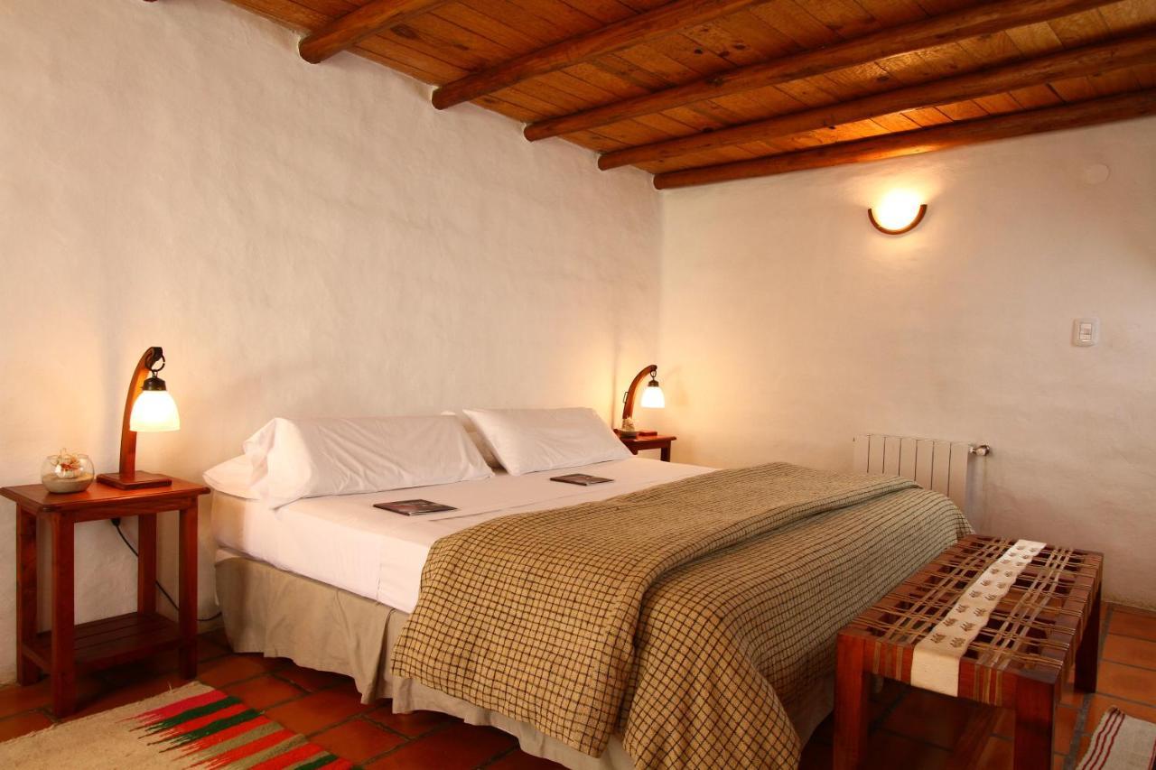 Casa De Piedra Hotel Purmamarca Bagian luar foto